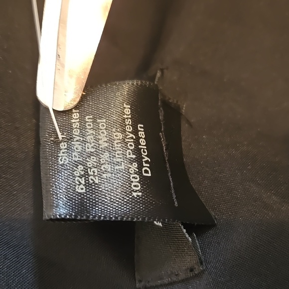 Ann Taylor Black Sleeveless V-Neck Sheath LBD Dress Plus Siz3 NWT - Picture 8 of 8